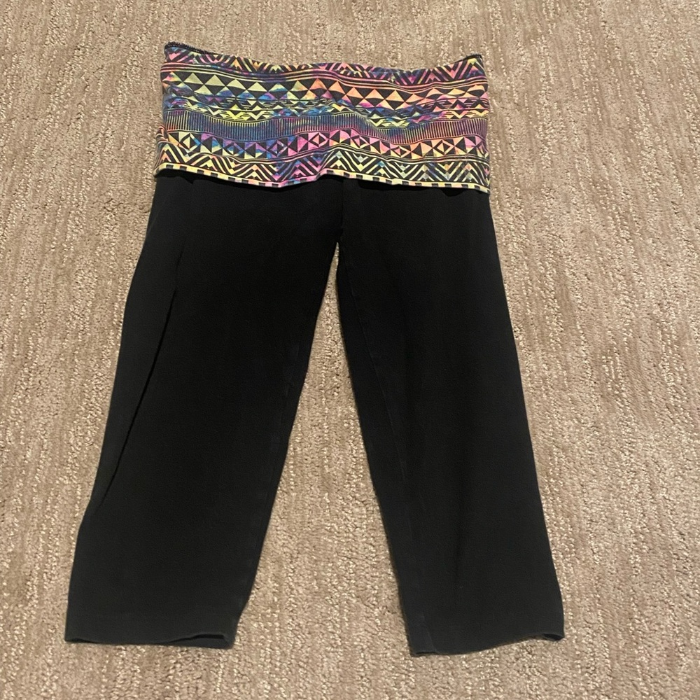 PINK Yoga capri leggings, size XS